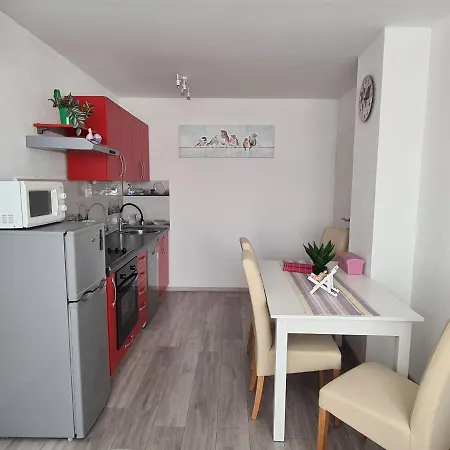 Apartment Miro *